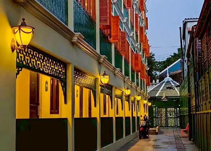Bangluang Boutique Nearby Wat Arun 3*