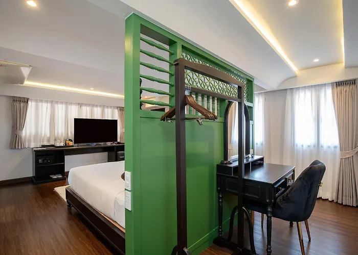 Hotel Bangluang Boutique Nearby Wat Arun