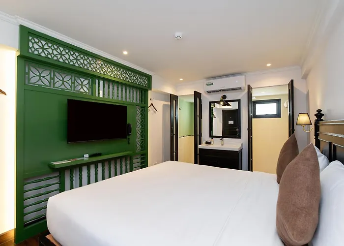 Bangluang Boutique Nearby Wat Arun 3*