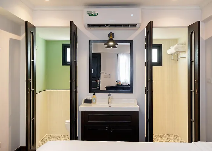 Hotel Bangluang Boutique Nearby Wat Arun Bangkok