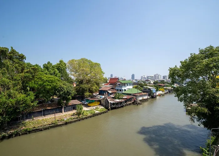 Bangluang Boutique Nearby Wat Arun