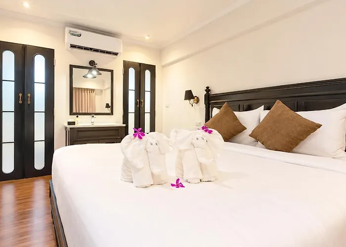 Bangluang Boutique Nearby Wat Arun Hotel 3*