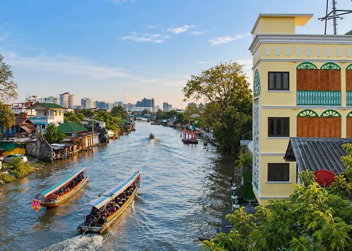 Bangluang Boutique Nearby Wat Arun Bangkok