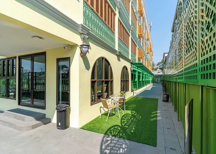 Hotel Bangluang Boutique Nearby Wat Arun 3*